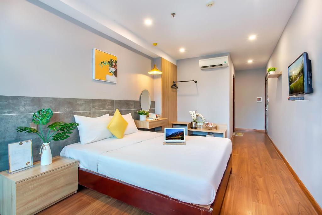 Review Happy Day Riverside Hotel & Spa Danang: Trải Nghiệm Lưu Trú Tuyệt Vời Cùng Hana Travel Tại Đà Nẵng
