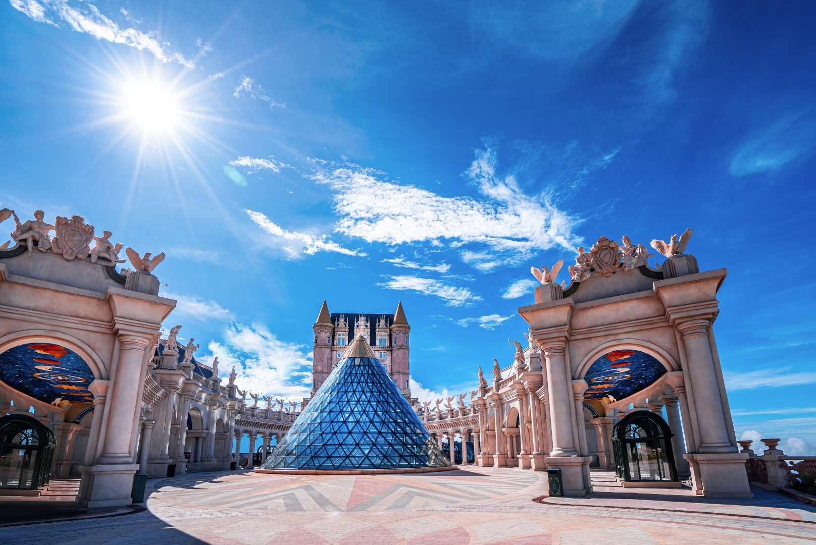 Quảng trường Nhật thực ở Bà Nà Hills