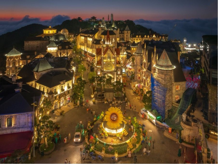 Bà Nà Hills về đêm