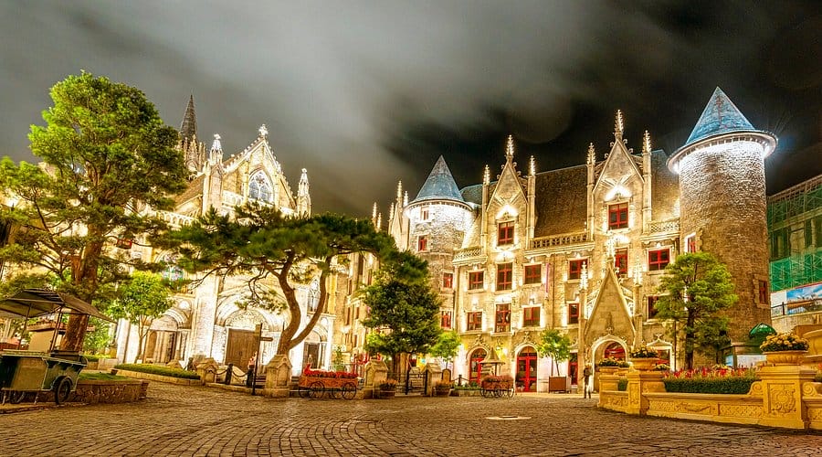 Khách sạn Mercure Danang Ba Na Hills ở trên đỉnh Bà Nà Hills