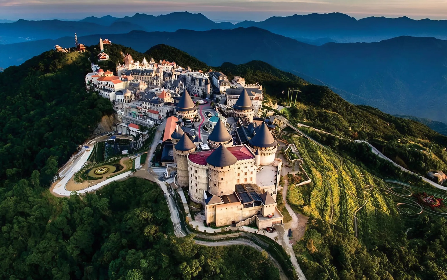 Khung cảnh tuyệt đẹp của Bà Nà Hills