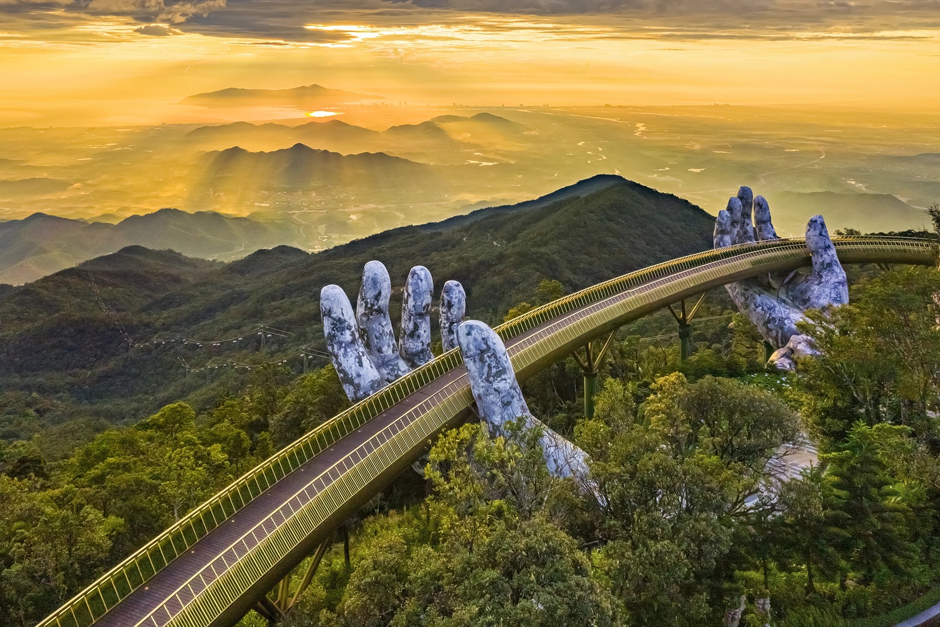 Cầu Vàng tại Bà Nà Hills