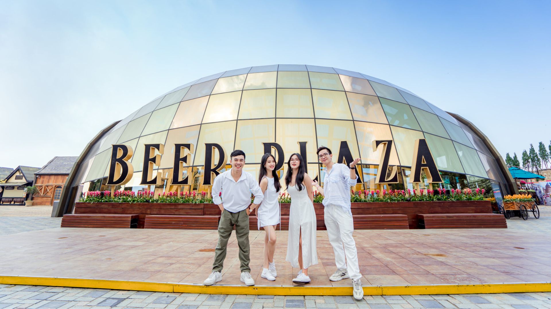 Beer Plaza ở Bà Nà Hills