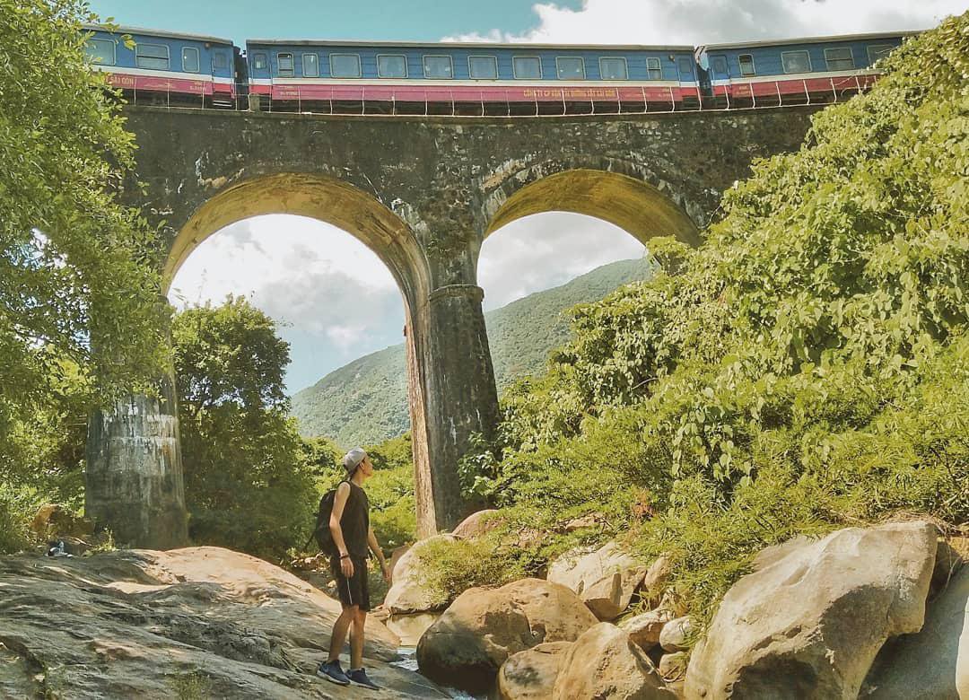 Cầu Vòm Đồn Cả