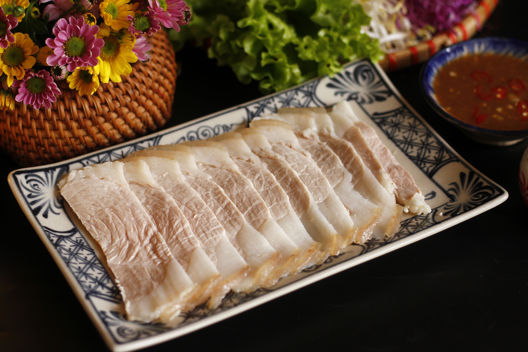 bánh tráng cuốn thịt heo