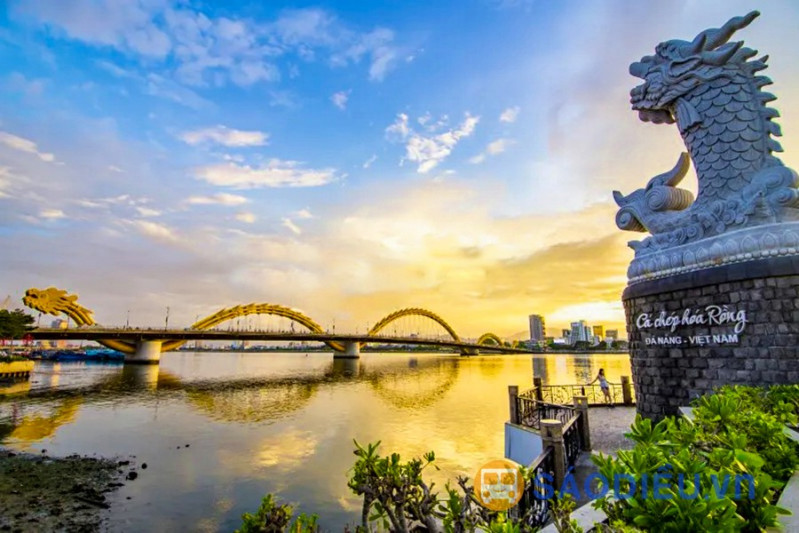 Cầu tình yêu Đà Nẵng – Nơi lưu giữ những lời hẹn ước