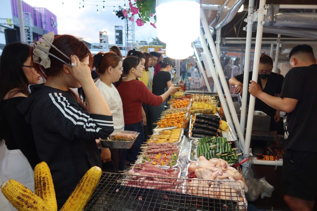 Chợ đêm Helio – Thiên Đường Giải Trí Không Thể Bỏ Lỡ