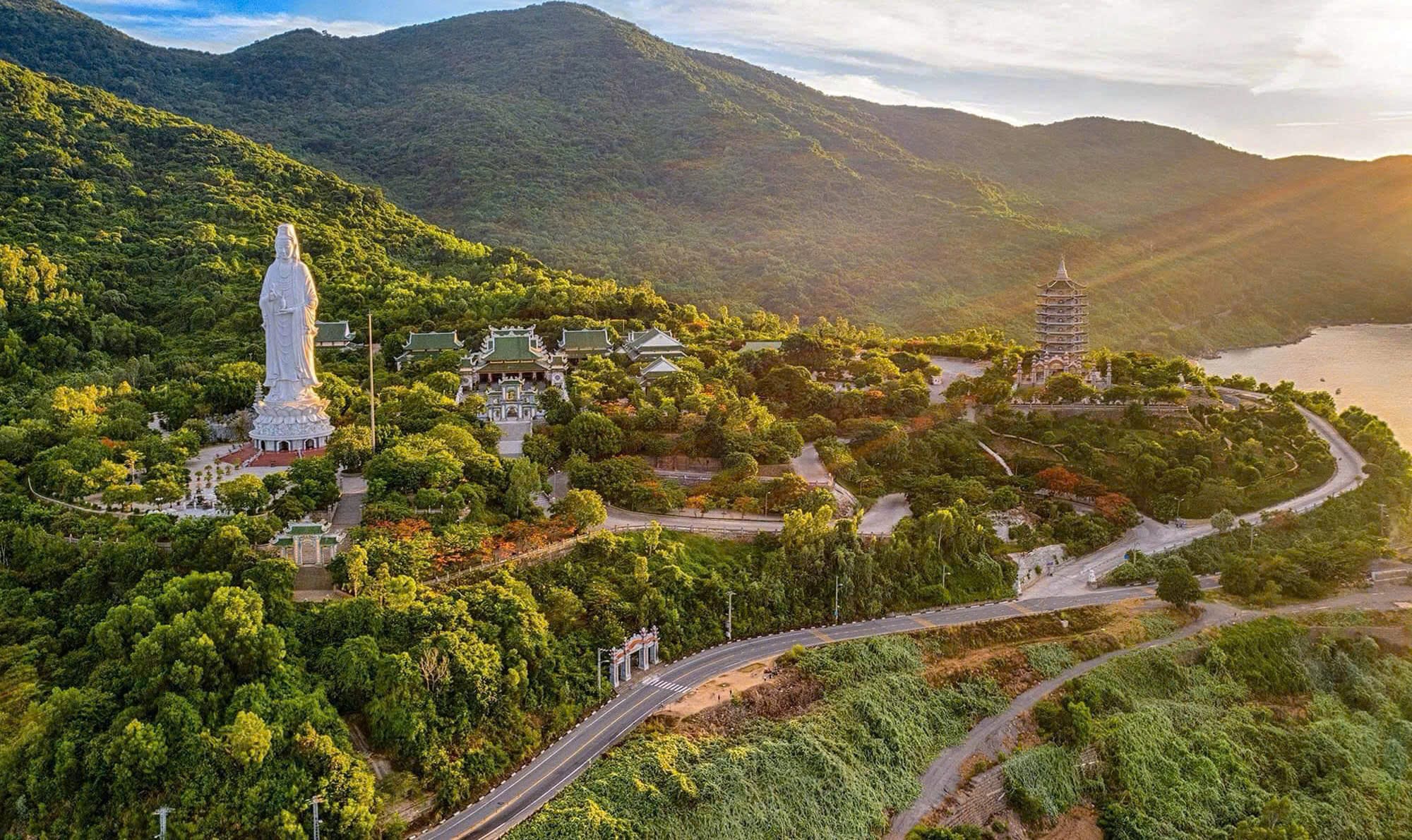 Đỉnh Bàn Cờ – Điểm săn mây, ngắm toàn cảnh Đà Nẵng từ trên cao