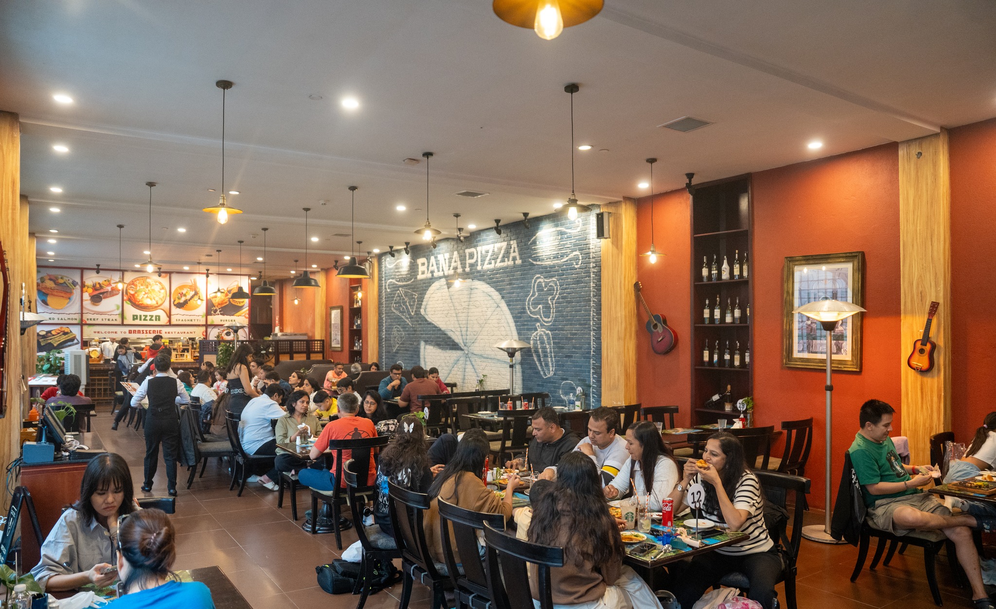 Brasserie - du lịch bà nà hills 1 ngày