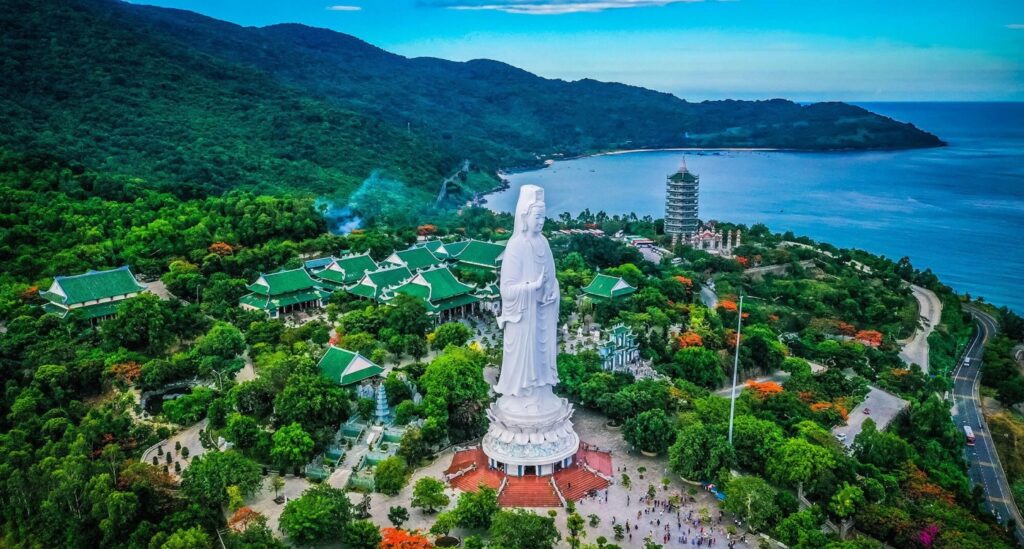 Góc nhìn toàn cảnh bán đảo Sơn Trà từ trên cao - kinh nghiệm du lịch đà nẵng