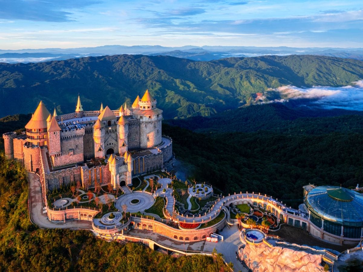 Đi Bà Nà Hills mặc gì