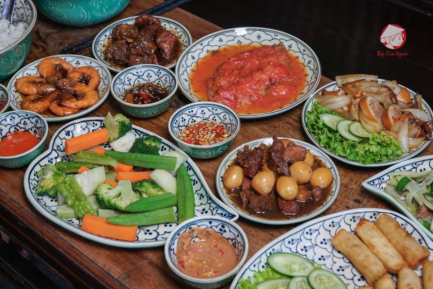 quán ăn ngon gần bãi biển Mỹ Khê