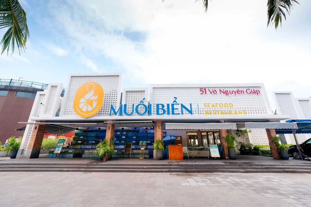 quán ăn ngon gần bãi biển Mỹ Khê