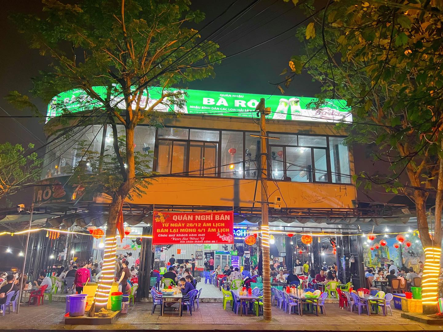 Hải sản tươi chế biến tại chỗ gần biển Sơn Trà -