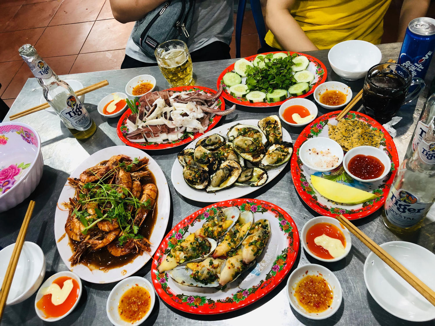 Hải sản bình dân đông khách tại Sơn Trà- quán ăn ngon rẻ ở đà nẵng