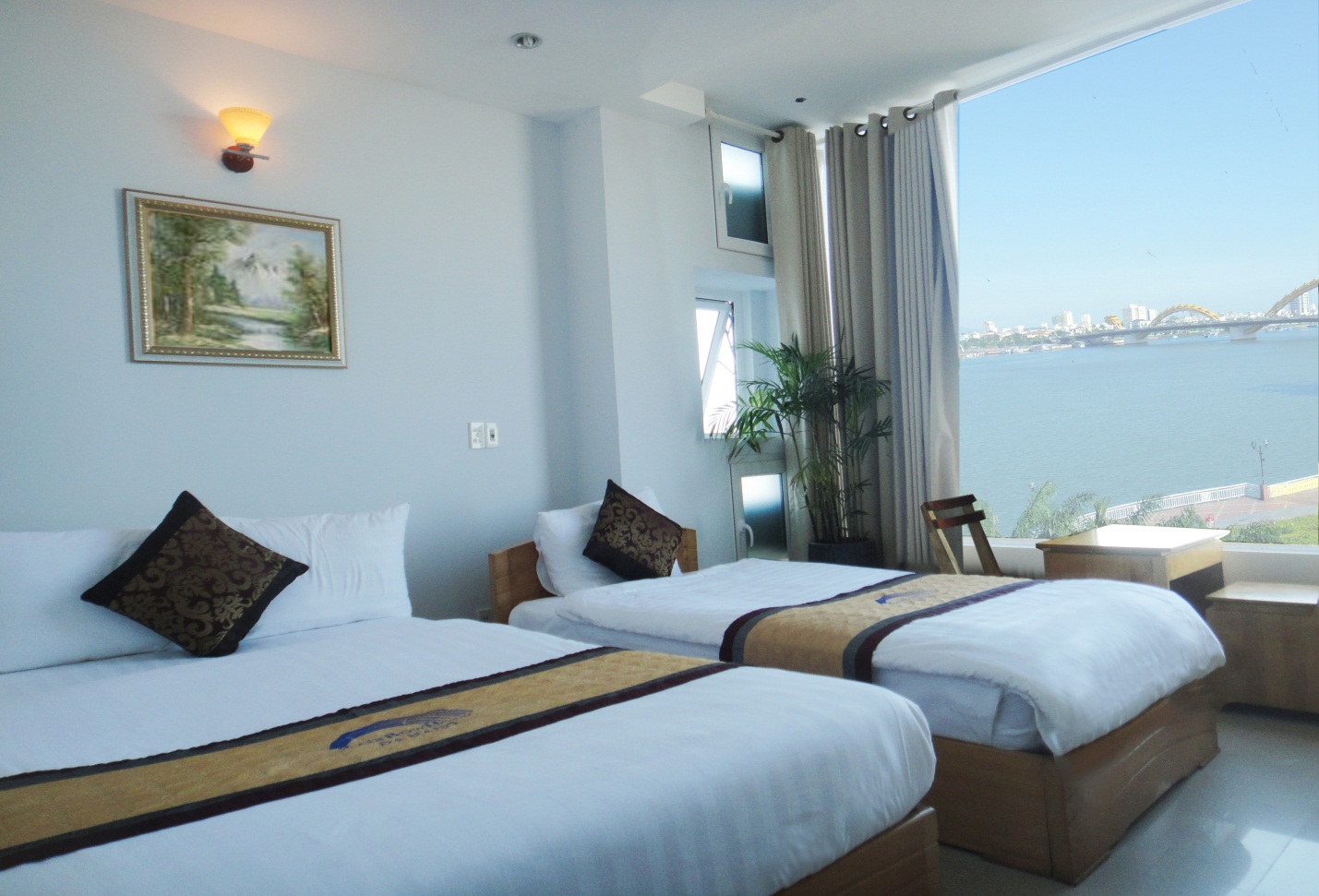 Khách sạn gần bến xe trung tâm đà nẵng: 10 địa chỉ sạch đẹp, giá tốt, tiện di chuyển