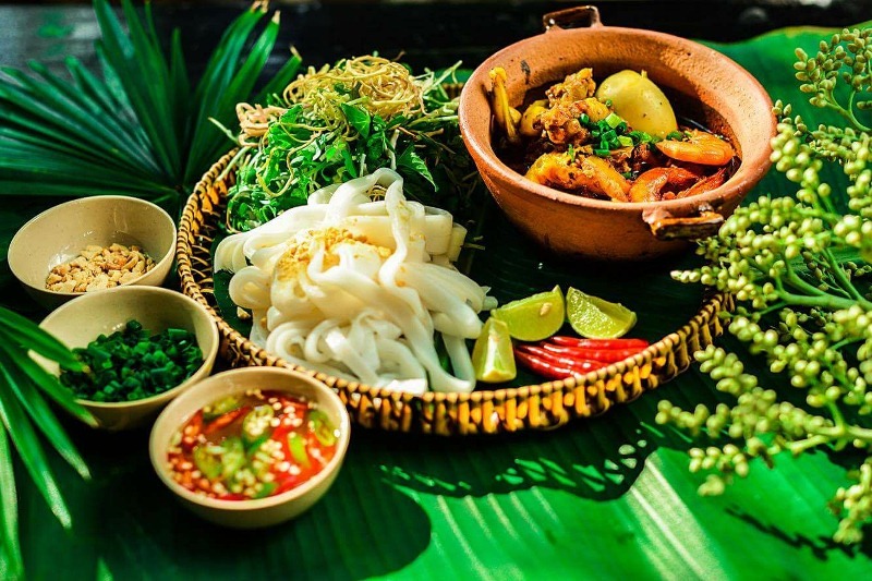 Mỳ Quảng Bà Mua