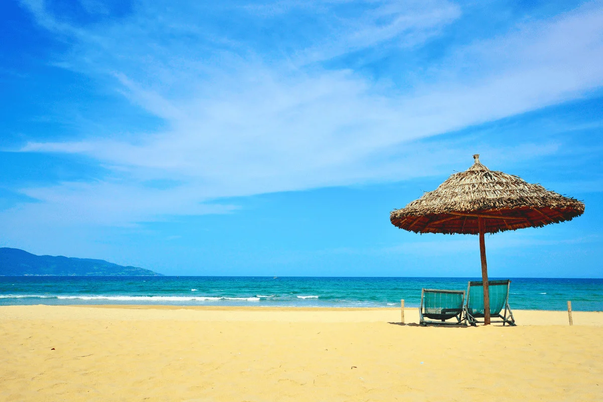 Mùa hè là lúc thích hợp để du lịch Đà Nẵng.