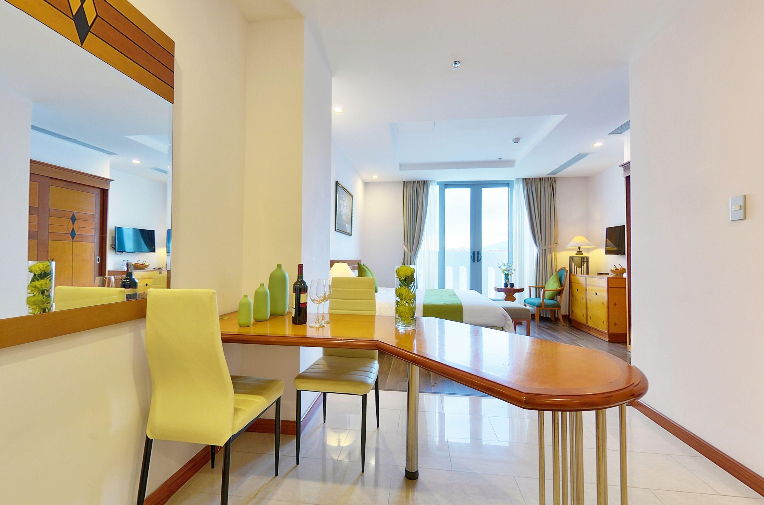 khách sạn gần biển đà nẵng giá rẻ