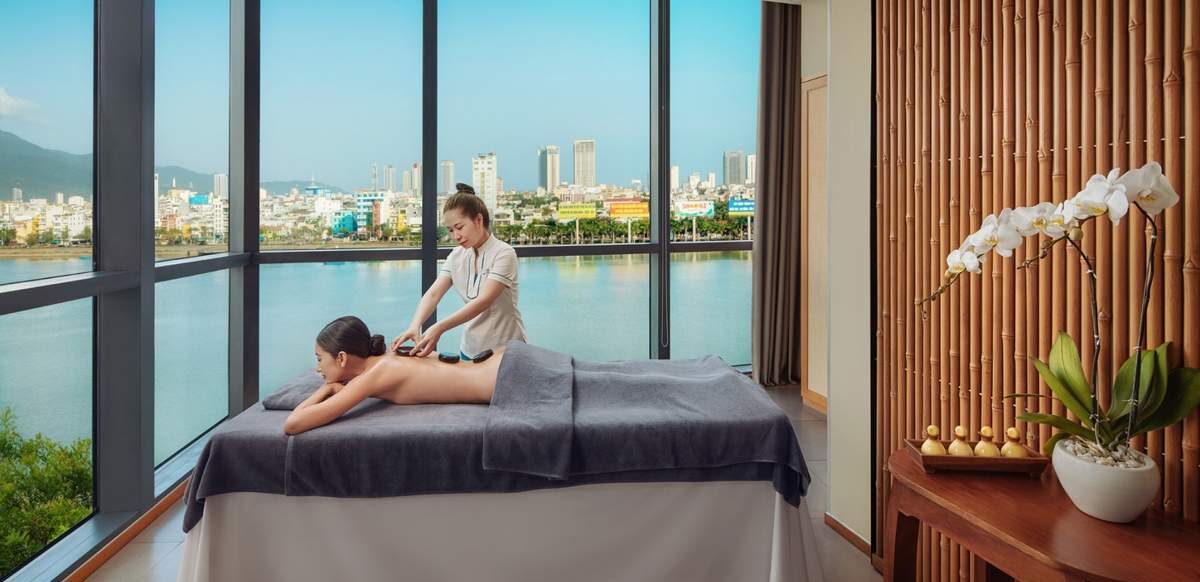 khách sạn ở trung tâm đà nẵng