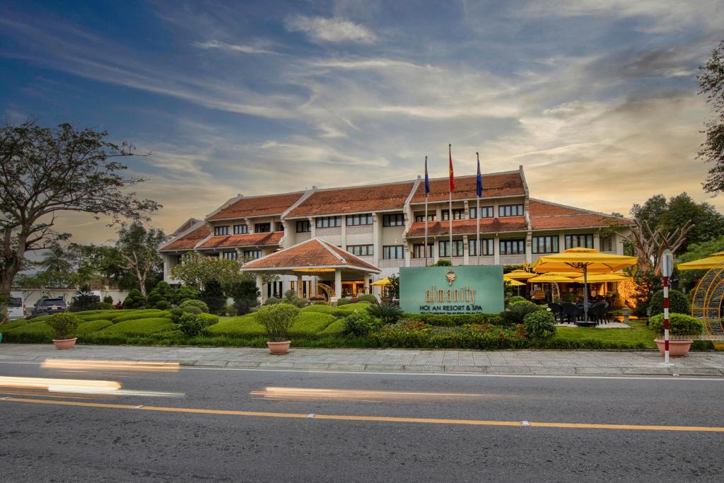 Almanity Hoi An Wellness Resort