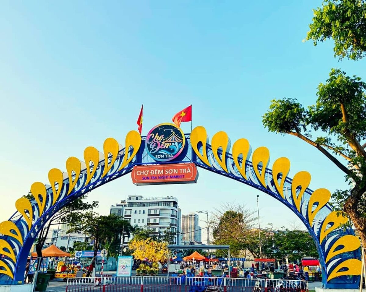 Chợ đêm Sơn Trà