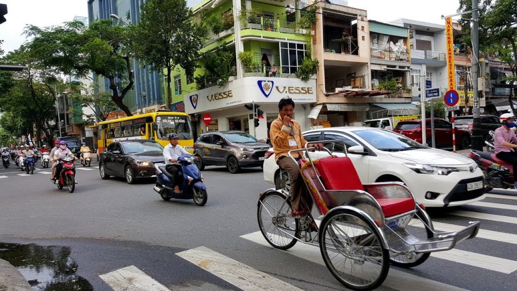 Khu vực gần sân bay, phù hợp cho khách công tác hoặc lưu trú ngắn ngày - khách sạn ở thanh khê đà nẵng