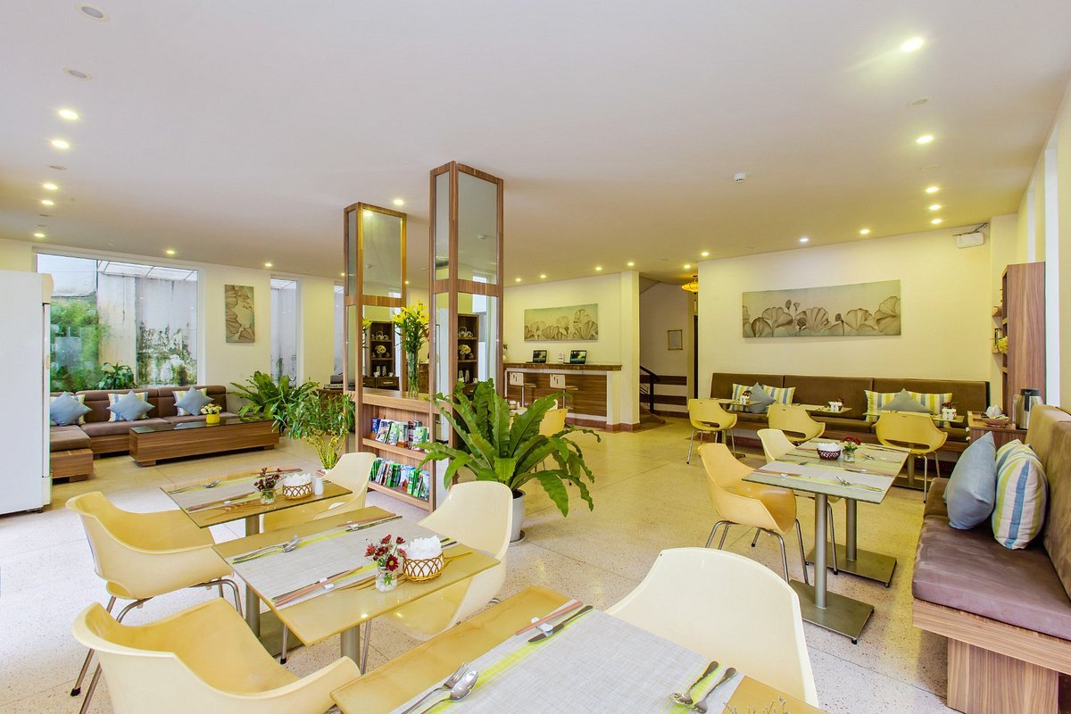 khu vực nhà hàng của khách sạn vaia boutiquel hotel hội an