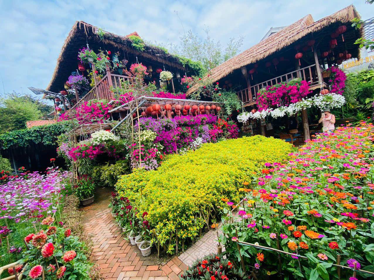 Quán Cafe Sân Vườn Đẹp Ở Hội An