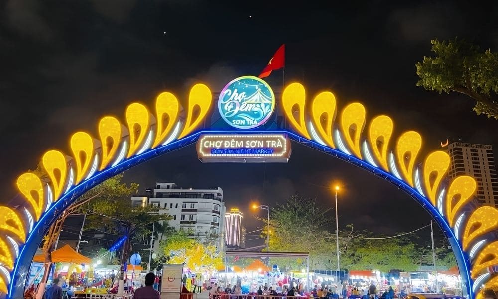 Khu vực chợ đêm Sơn Trà