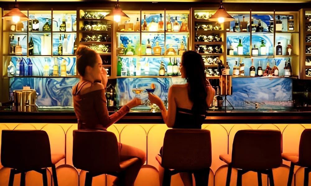 Khu vực quầy bar tại Vanda Hotel