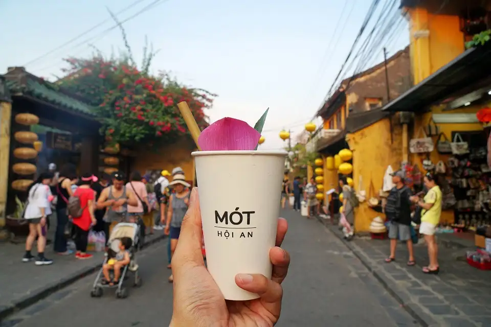 Ly nước Mót truyền thống