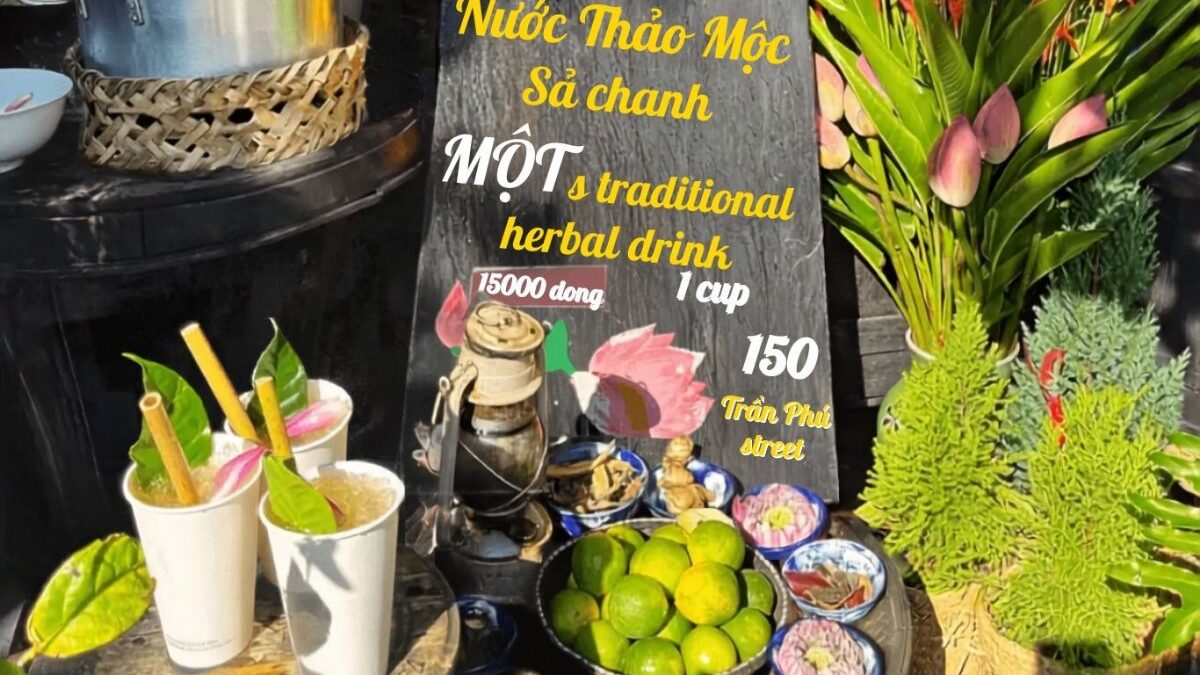 Ly nước Mót Hội An thảo mộc